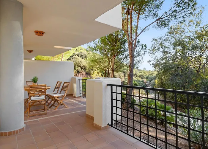 Elviria • Bright 2-bedroom Апартаменты Марбелья