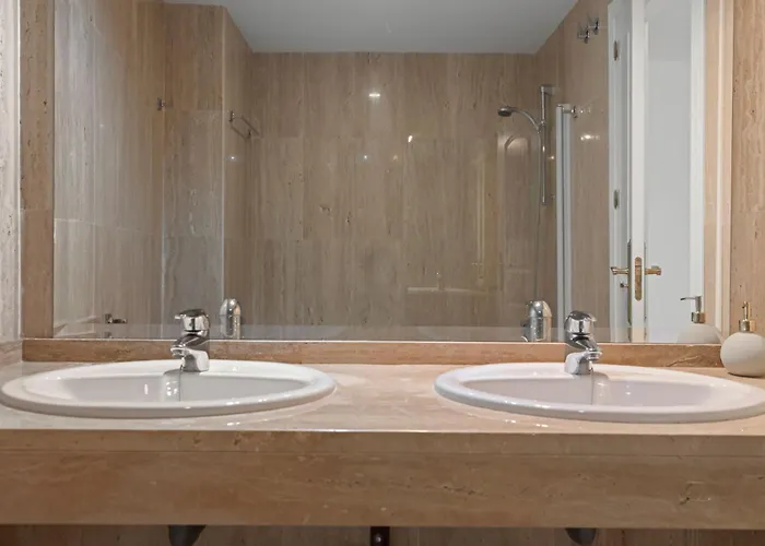 Elviria • Bright 2-bedroom Апартаменты *