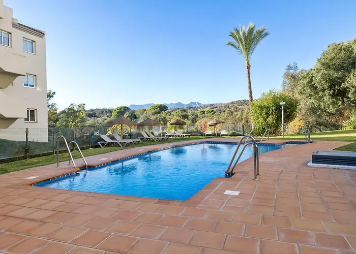 Elviria • Bright 2-bedroom Апартаменты Марбелья